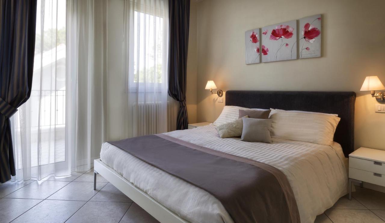 Residence Hamilton Riccione Exterior photo